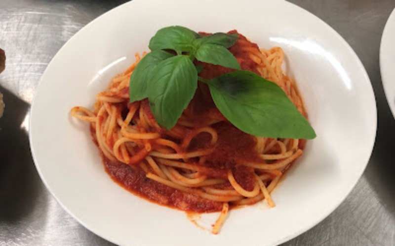 a tasty spaghetti served at Maurizio’s Takeaway Inverkeithing 
